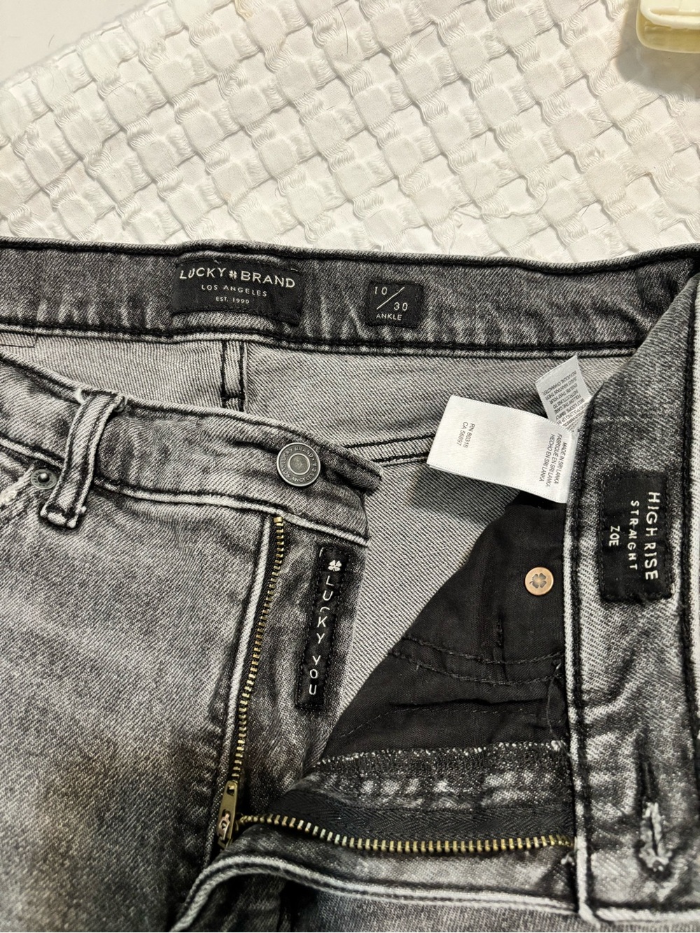 Lucky Brand Women's Gray Washed Ankle Jeans